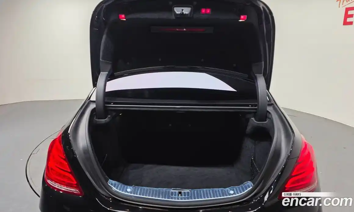 Mercedes-Benz S-Class 2014 4.7 гидро, фото 20 Mercedes-Benz S-Class 2014 4.7 гидро, фото 20