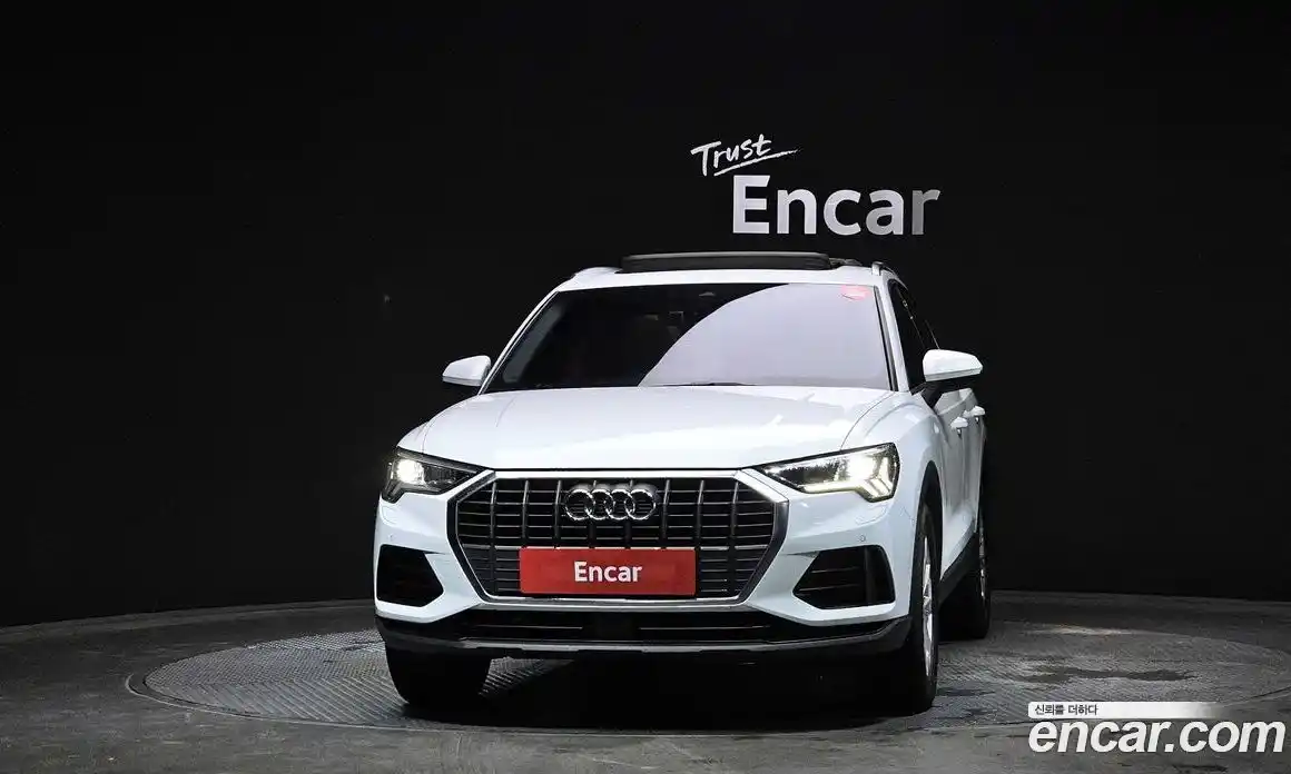 Audi Q3 2022 2.0 автомат (гидро), фото 3