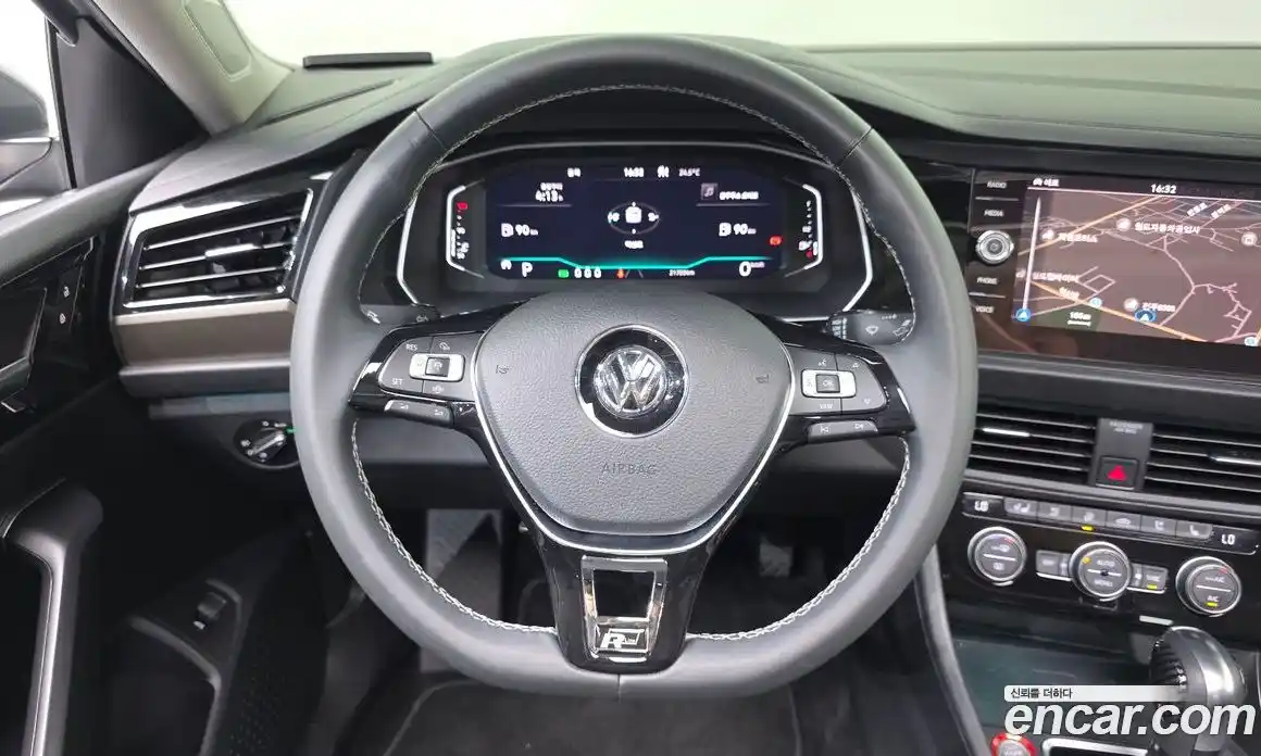 Volkswagen Jetta 2021 1.4 автомат (гидро), фото 20