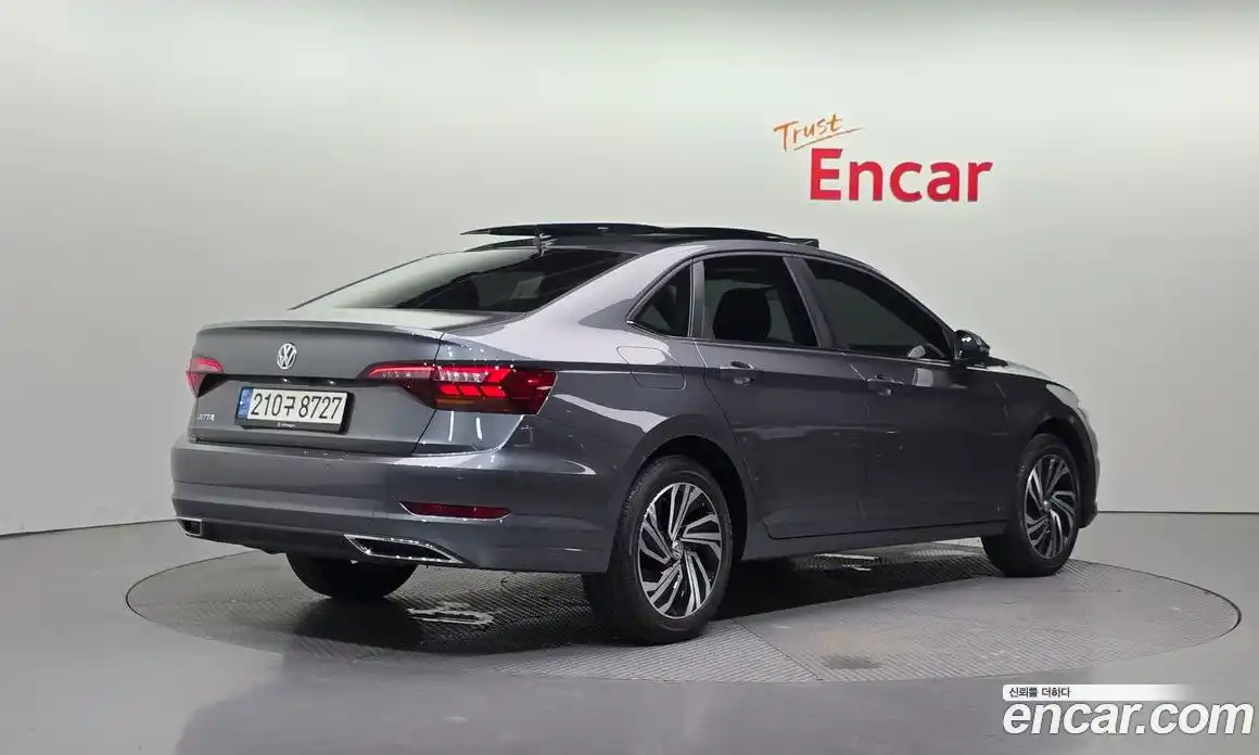 Volkswagen Jetta 2021 1.4 автомат (гидро), фото 2