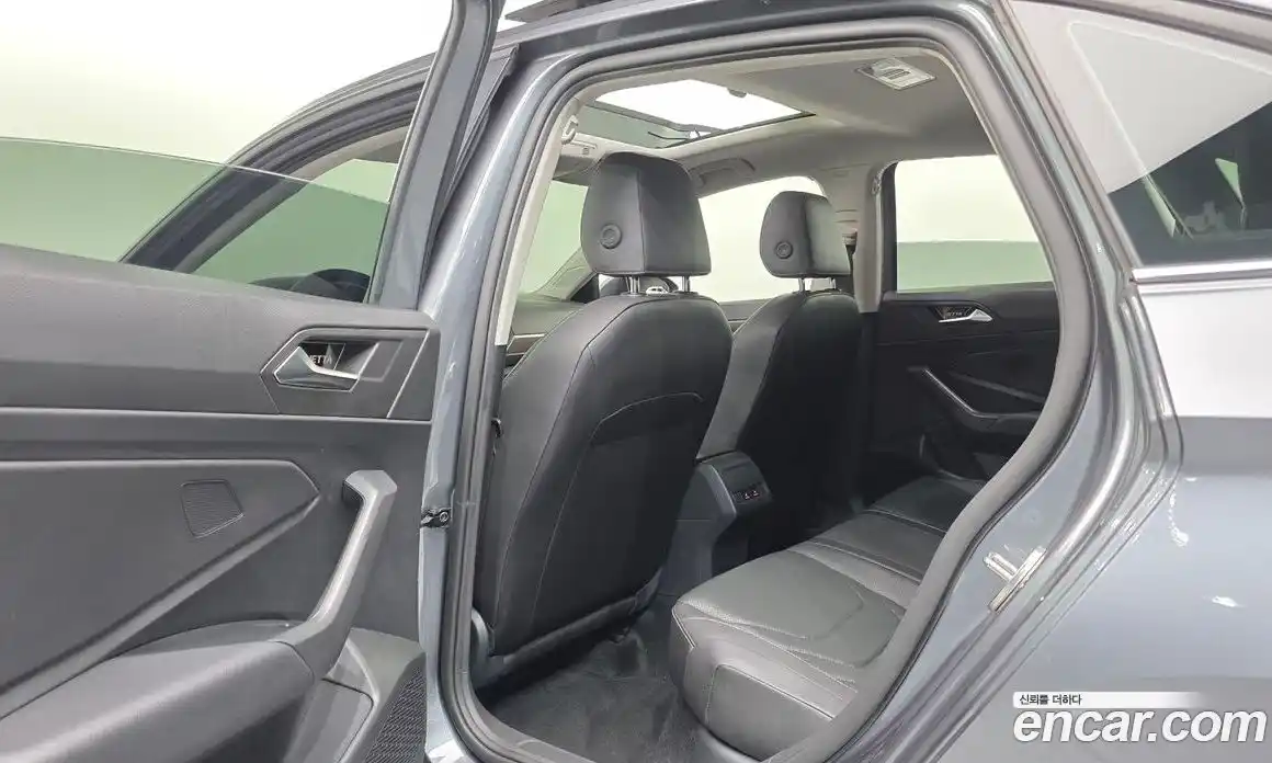 Volkswagen Jetta 2021 1.4 автомат (гидро), фото 23