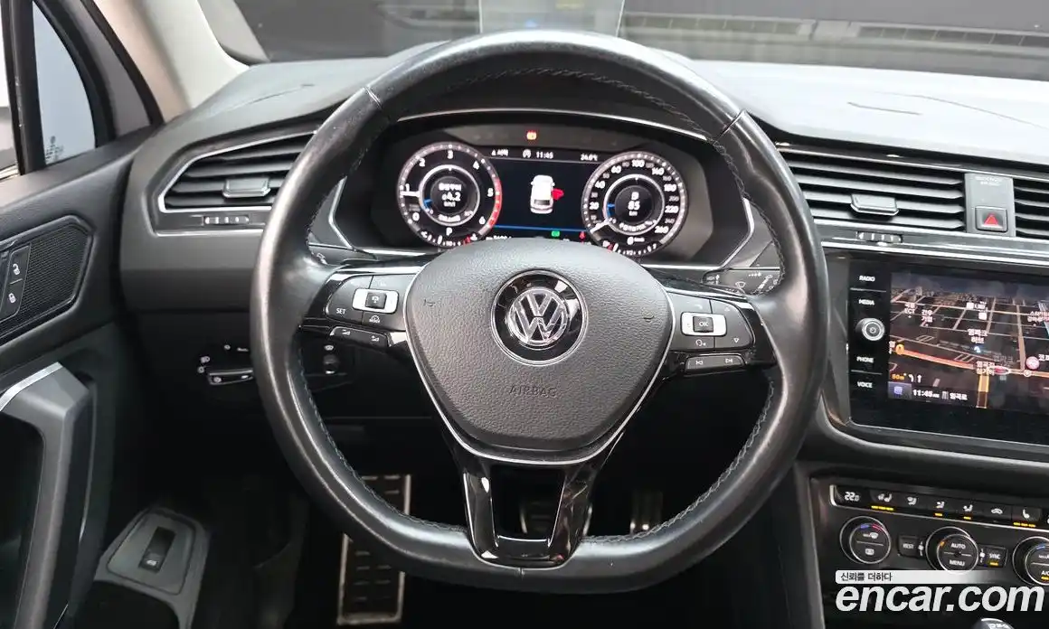 Volkswagen Tiguan 2018 2.0 автомат (гидро), фото 13