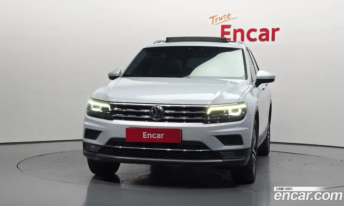 Volkswagen Tiguan 2018 2.0 автомат (гидро), фото 3
