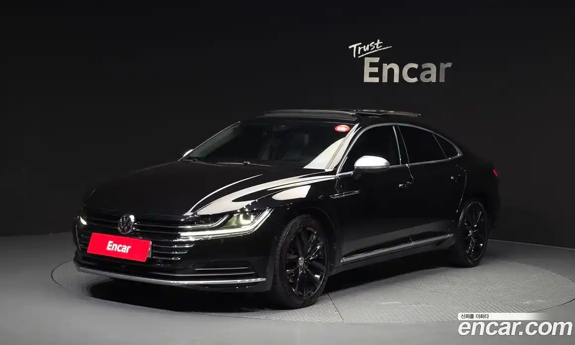 Volkswagen Arteon 2019 2.0 автомат (гидро), фото 1