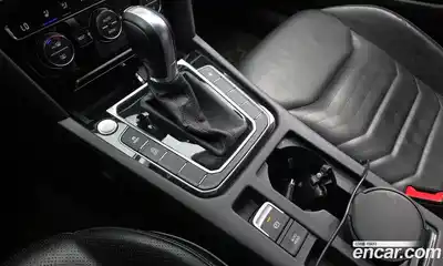 Volkswagen Arteon 2019 2.0 автомат (гидро), миниатюра 9