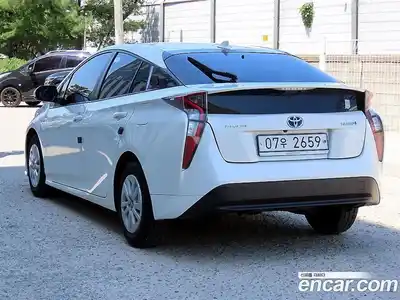 Toyota Prius 2018 1.8 автомат (гидро), миниатюра 3 Toyota Prius 2018 1.8 автомат (гидро), миниатюра 3