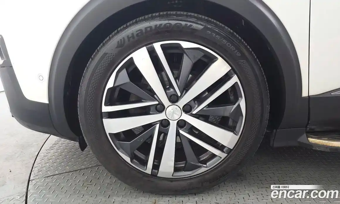 Peugeot 5008 2018 2.0 автомат (гидро), фото 5