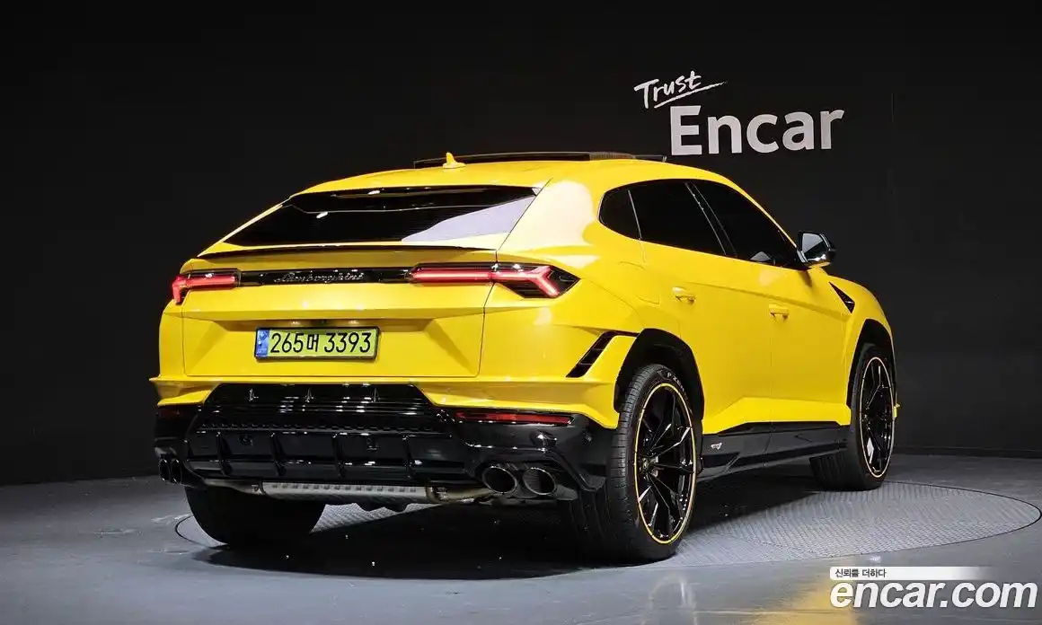 Lamborghini Urus 2024 4.0 автомат (гидро), фото 2 Lamborghini Urus 2024 4.0 автомат (гидро), фото 2