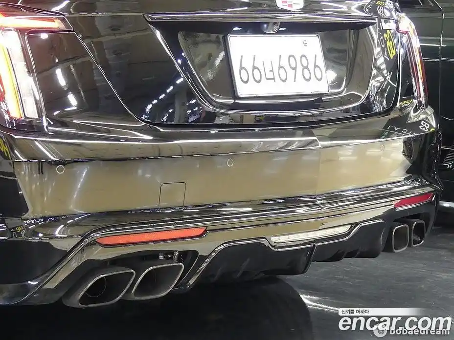 Cadillac CT5-V 2022 6.2 автомат (гидро), фото 12 Cadillac CT5-V 2022 6.2 автомат (гидро), фото 12
