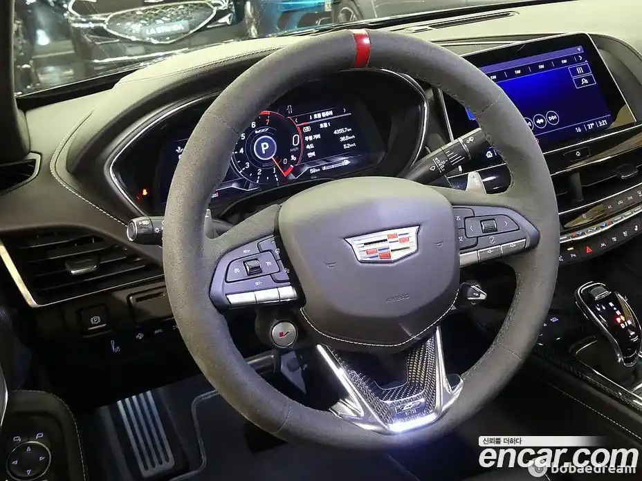 Cadillac CT5-V 2022 6.2 автомат (гидро), фото 19 Cadillac CT5-V 2022 6.2 автомат (гидро), фото 19