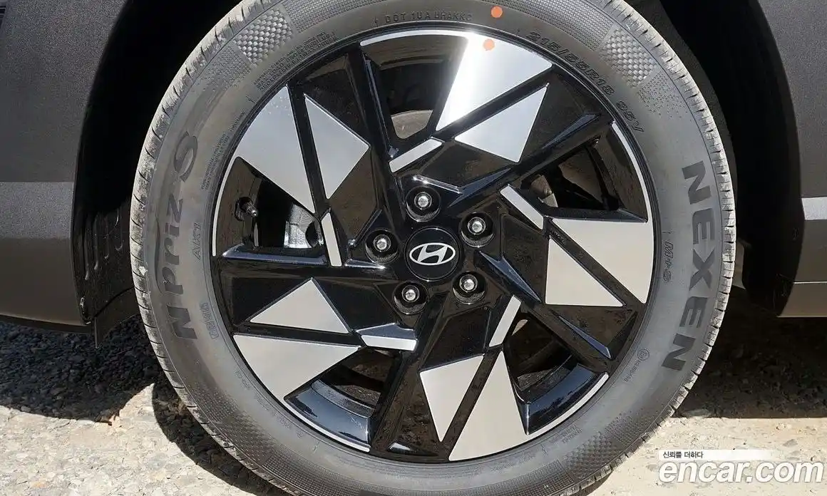 Hyundai Kona 2026 1.6 автомат (гидро), фото 8