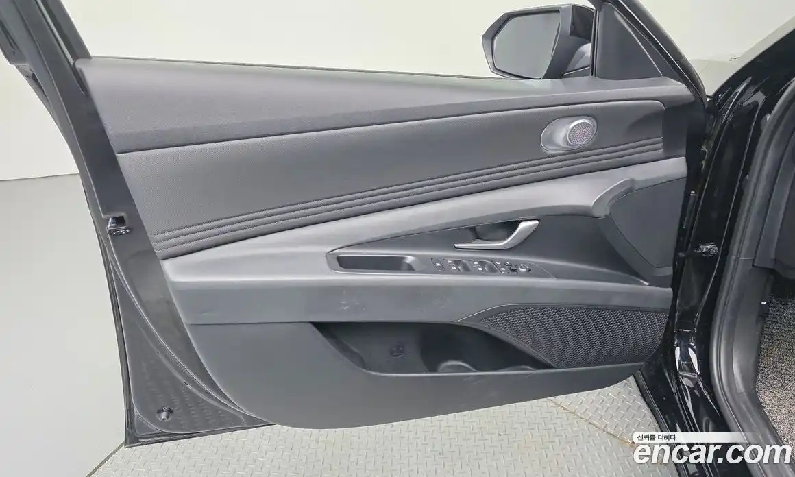 Hyundai Avante 2022 1.6 автомат (гидро), фото 14