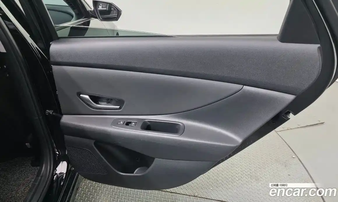 Hyundai Avante 2022 1.6 автомат (гидро), фото 15