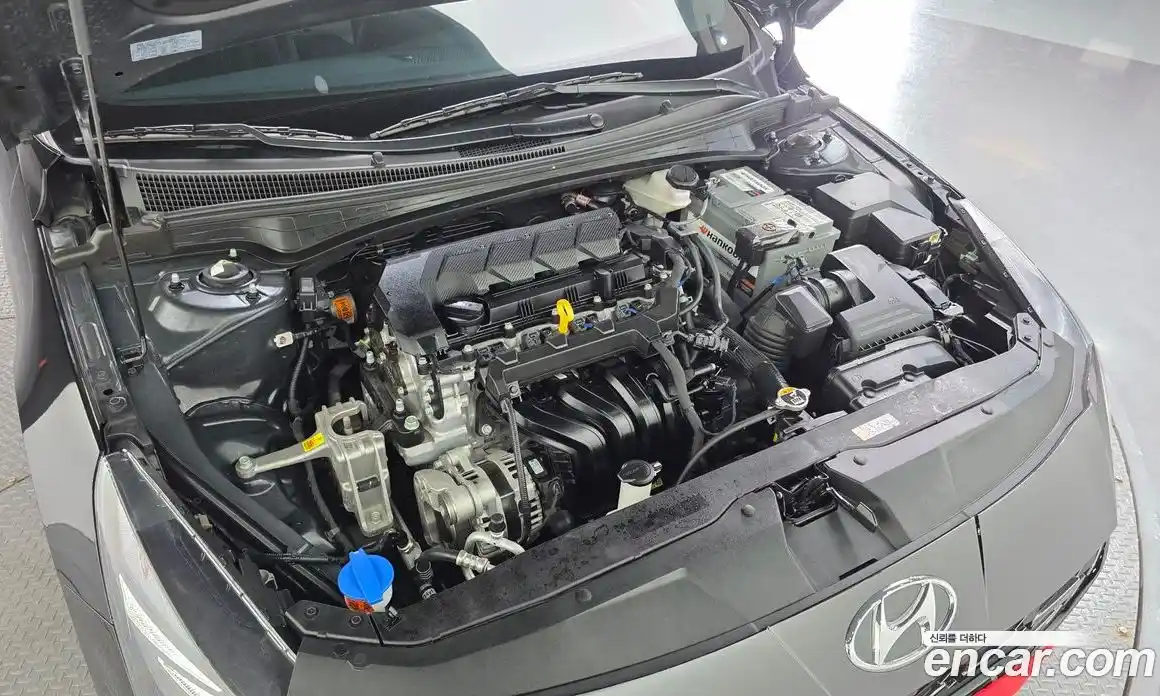 Hyundai Avante 2022 1.6 автомат (гидро), фото 16