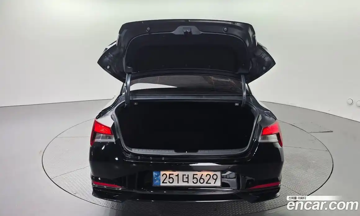 Hyundai Avante 2022 1.6 автомат (гидро), фото 26