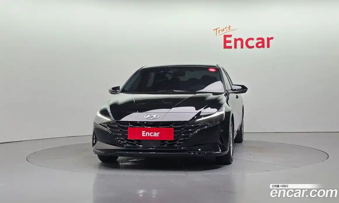 Hyundai Avante 2022 1.6 автомат (гидро), фото 3