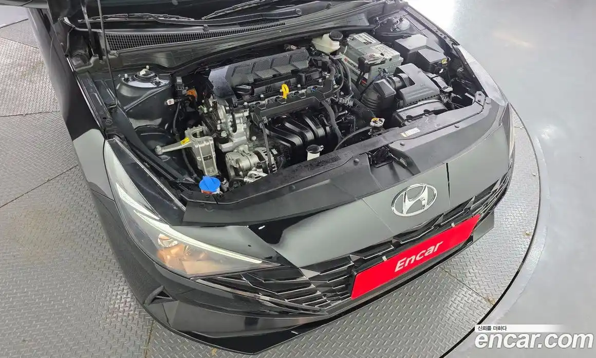 Hyundai Avante 2022 1.6 автомат (гидро), фото 6