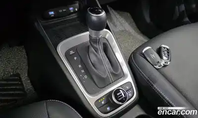 Hyundai Venue 2024 1.6 автомат (гидро), миниатюра 12