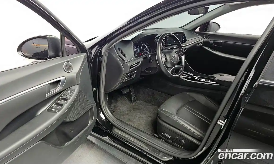 Hyundai Sonata 2020 2.0 автомат (гидро), фото 17
