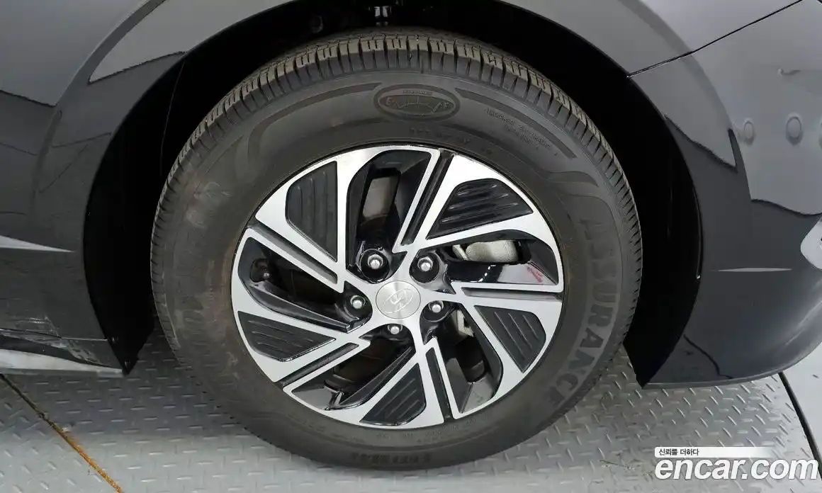 Hyundai Sonata 2020 2.0 автомат (гидро), фото 7