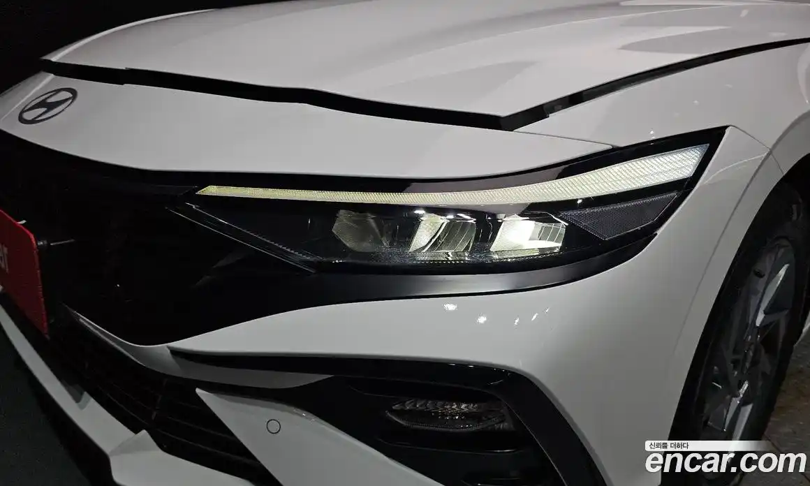 Hyundai Avante 2025 1.6 автомат (гидро), фото 8