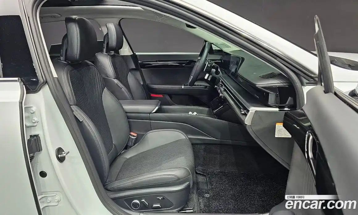 Hyundai Grandeur 2024 1.6 автомат (гидро), фото 12