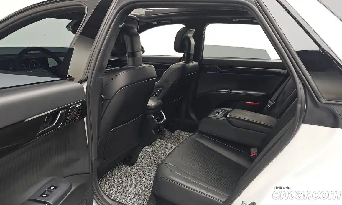 Hyundai Grandeur 2023 2.5 автомат (гидро), фото 15