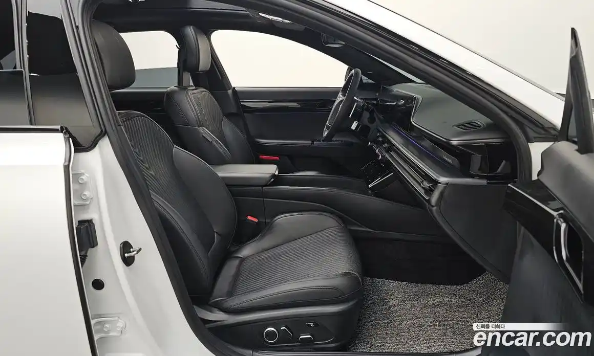 Hyundai Grandeur 2023 2.5 автомат (гидро), фото 16