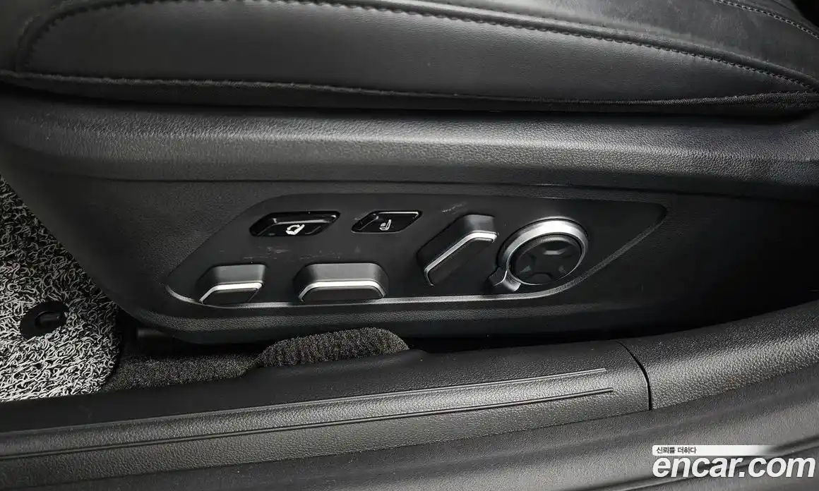 Hyundai Grandeur 2023 2.5 автомат (гидро), фото 32