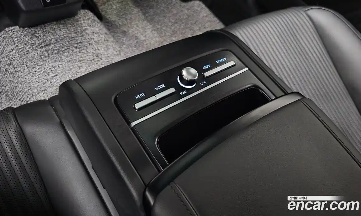 Hyundai Grandeur 2023 2.5 автомат (гидро), фото 34