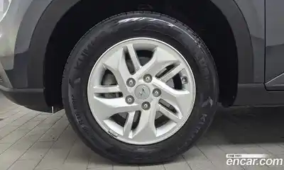 Hyundai Venue 2022 1.6 автомат (гидро), миниатюра 5