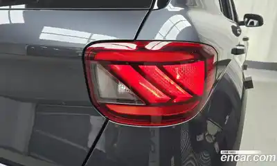 Hyundai Venue 2022 1.6 автомат (гидро), миниатюра 9