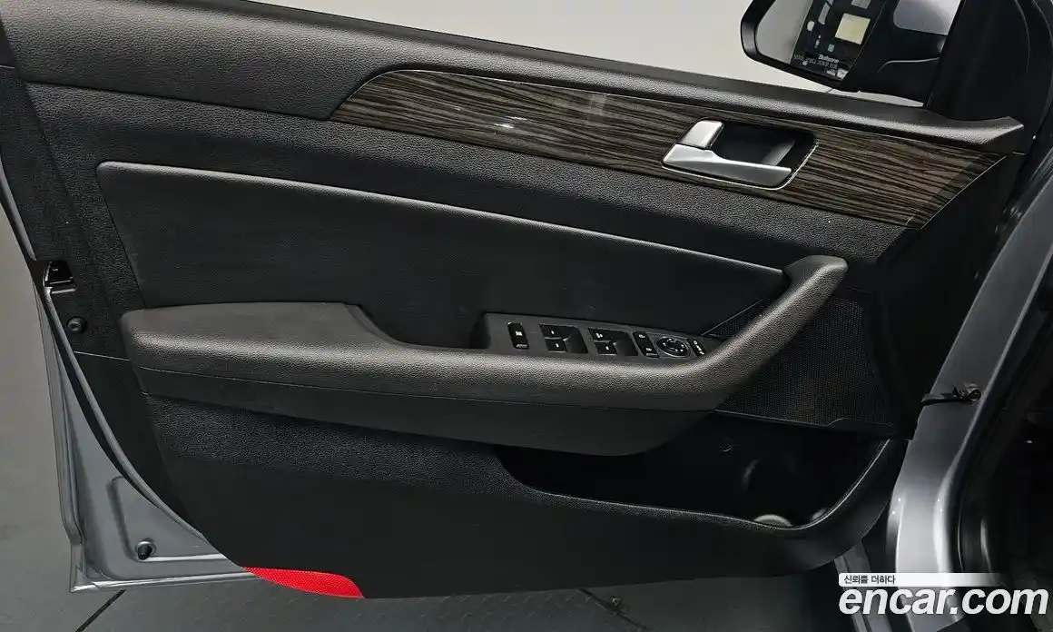 Hyundai Sonata 2015 2.0 автомат (гидро), фото 13