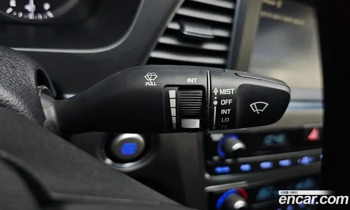 Hyundai Sonata 2015 2.0 автомат (гидро), фото 27