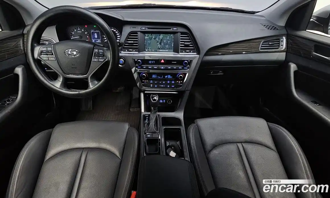 Hyundai Sonata 2015 2.0 автомат (гидро), фото 9