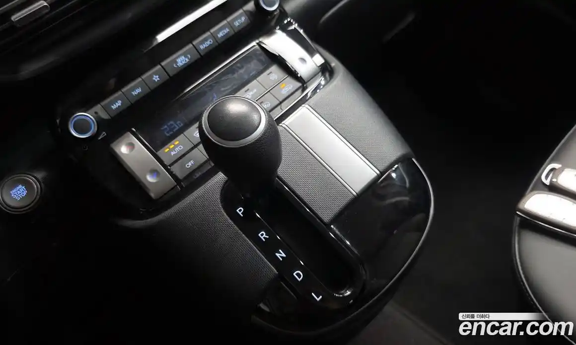 Hyundai Casper 2022 1.0 автомат (гидро), фото 11