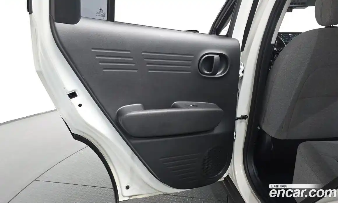 Hyundai Casper 2022 1.0 автомат (гидро), фото 14