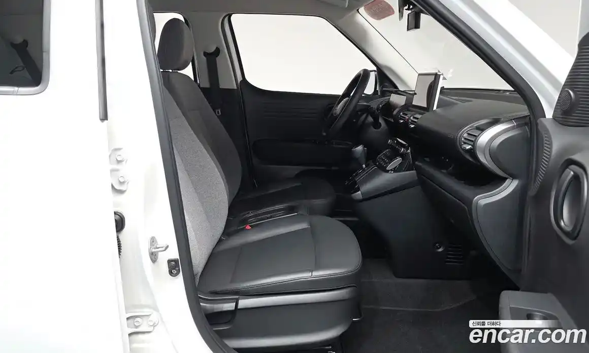 Hyundai Casper 2022 1.0 автомат (гидро), фото 15