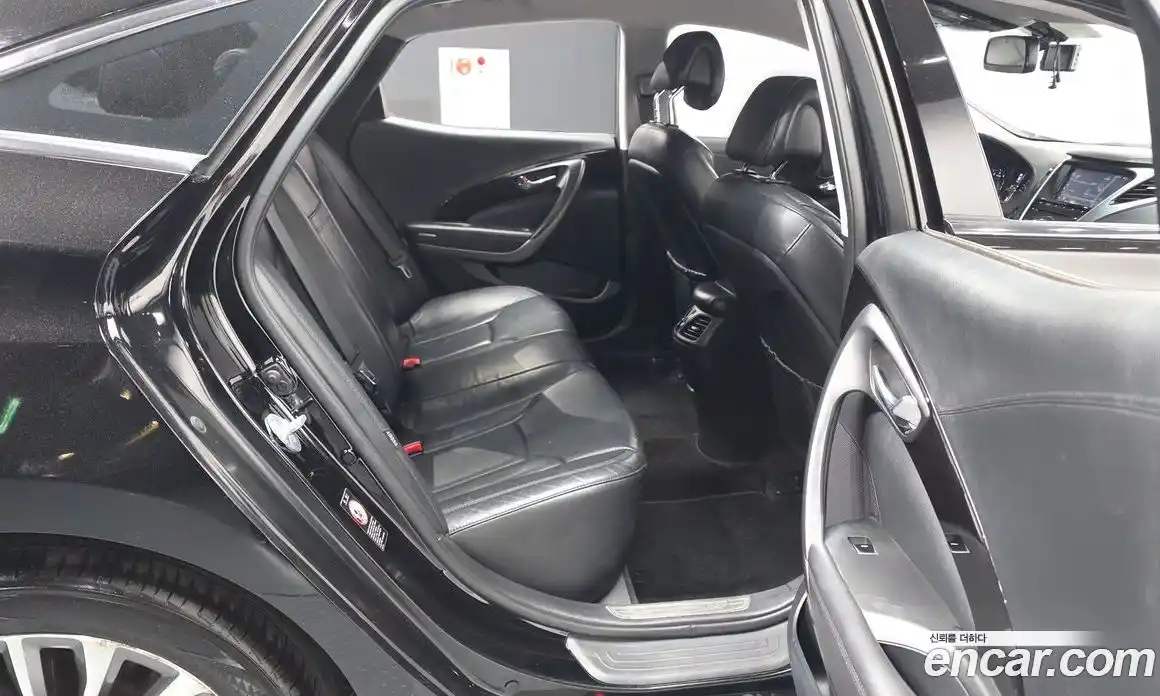 Hyundai Grandeur 2014 2.4 автомат (гидро), фото 12