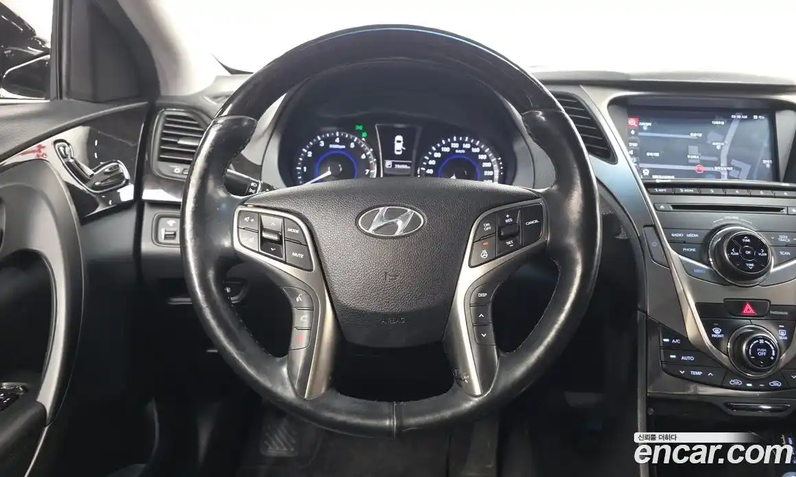 Hyundai Grandeur 2014 2.4 автомат (гидро), фото 13