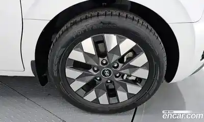 Hyundai Staria 2024 2.2 автомат (гидро), миниатюра 7