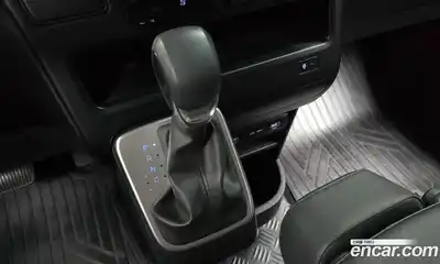 Hyundai Staria 2024 1.6 автомат (гидро), миниатюра 12