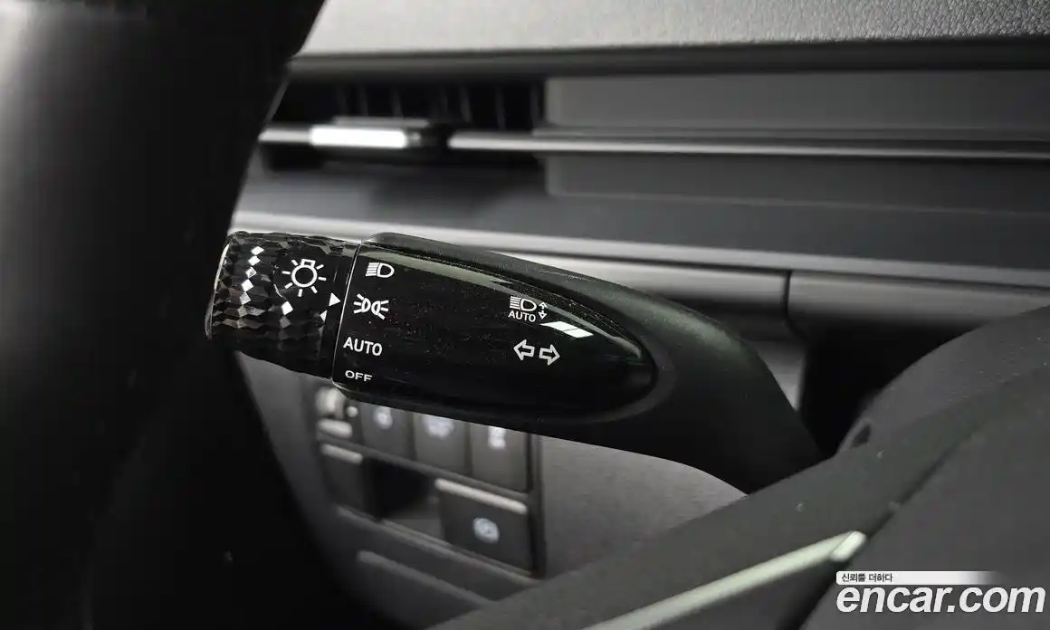 Hyundai Staria 2024 1.6 автомат (гидро), фото 29