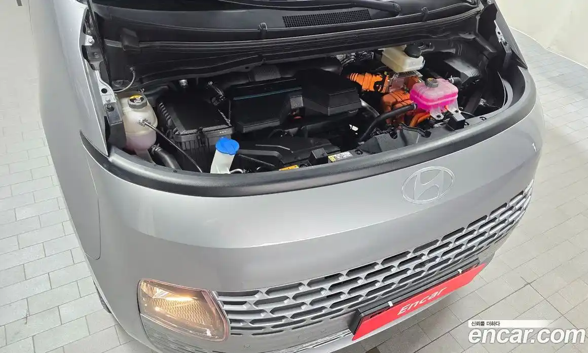 Hyundai Staria 2024 1.6 автомат (гидро), фото 6