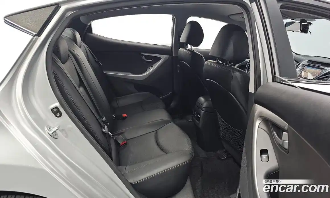 Hyundai Avante 2014 1.6 автомат (гидро), фото 16