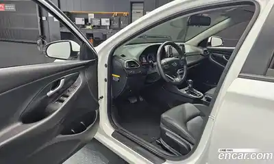 Hyundai i30 2017 1.4 автомат (гидро), миниатюра 12