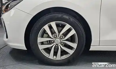Hyundai i30 2017 1.4 автомат (гидро), миниатюра 4
