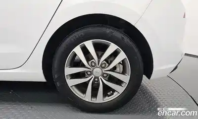 Hyundai i30 2017 1.4 автомат (гидро), миниатюра 6