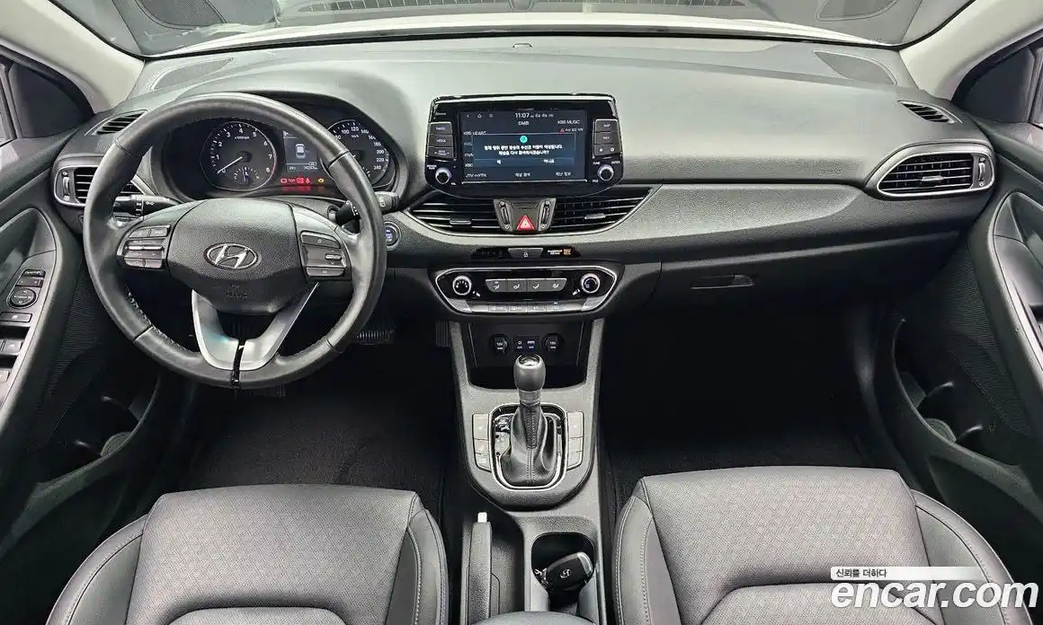 Hyundai i30 2017 1.4 автомат (гидро), фото 9