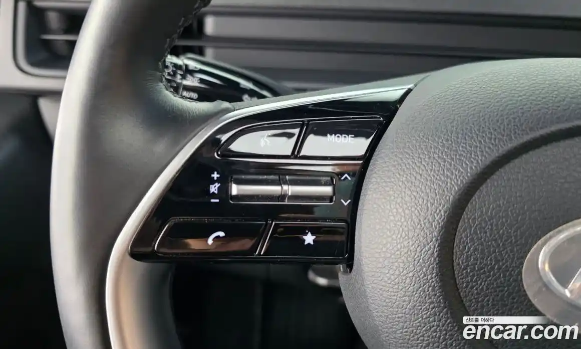 Hyundai Staria 2023 2.2 автомат (гидро), фото 28